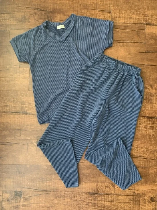 Lovely Melody matching pant set - Picture 1 of 5